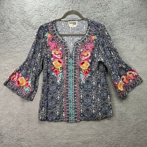 Savanna Jane Women's Medium Floral Embroidered Blouse Bell Sleeves Flowy Beach